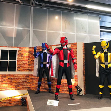 ヒーローショー 体験型展示