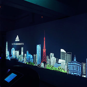 暗闇フィットネス 装飾